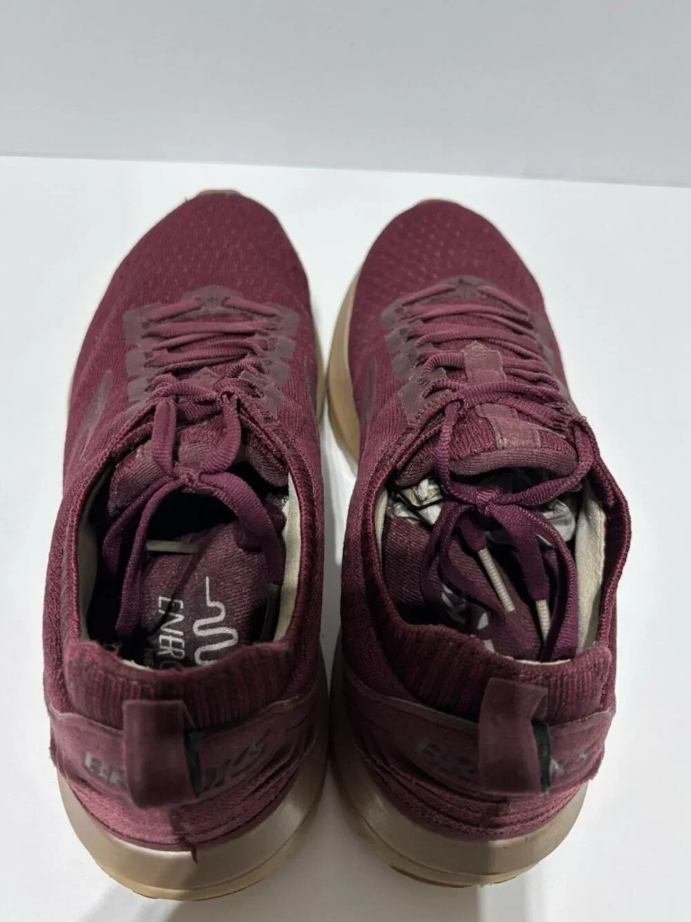 Brooks Women’s Levitate 2 Burgundy Running Shoes, Size 9 M